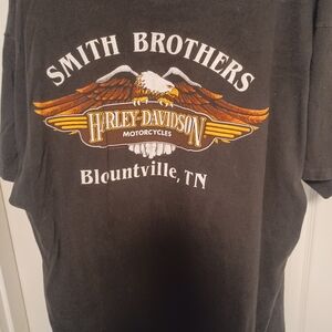 Vintage Harley-Davidson Black and Gold Graphic Tee